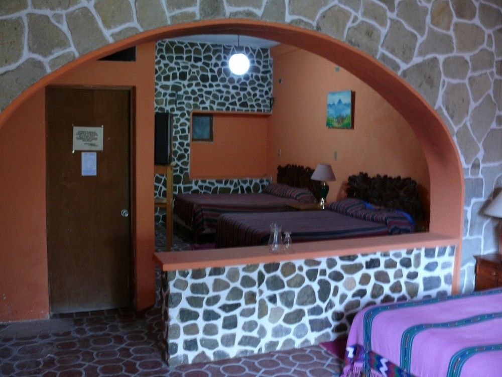 Hotel Playa Linda Panajachel Exterior foto